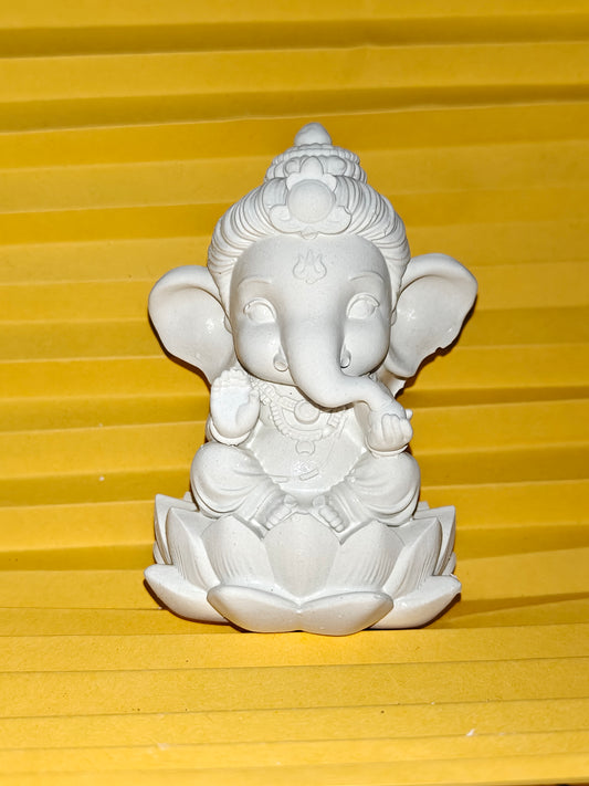 Bal Ganesh on Lotus 🪷